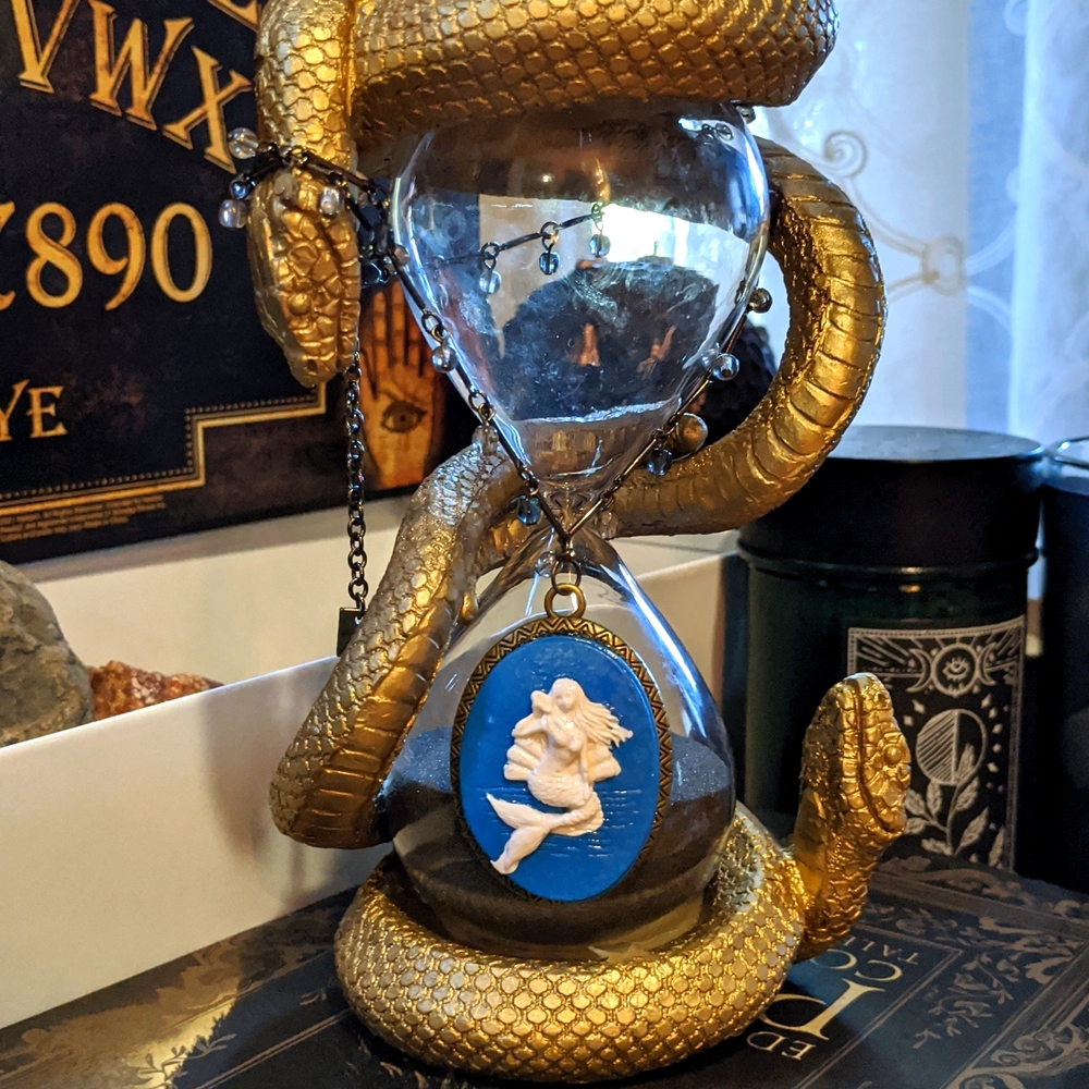 Siren Cameo